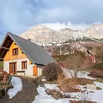 Chalet Chartrousin